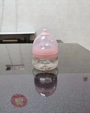 Load image into Gallery viewer, mengda baby Baby Bottles, Anti-Colic, Natural Feel, Non-Collapsing Nipple, Non-Tip Stable Base