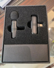 Load image into Gallery viewer, Kullyxi Wireless Mini Lavalier Lapel Microphon Long Working Time