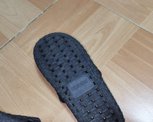 Load image into Gallery viewer, Niki&Sisi slippers, unisex sandals, woven shape, bath slippers