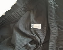 Load image into Gallery viewer, SHINCHIC leggings. Ladies summer casual shorts, suitable for wearing with skirts