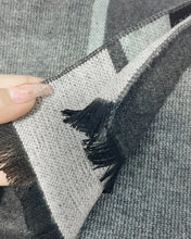 Load image into Gallery viewer, AIMASHI Super Soft Classic Cashmere Feel Winter Scarf