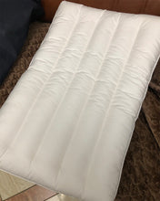 Load image into Gallery viewer, downluxe pillow, rectangular, pillow with adjustable head, neck and shoulder contours
