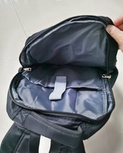 Load image into Gallery viewer, Camelia de Amour rucksack, female college backpack retro travel backpack 15.6-inch laptop backpack