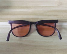 Load image into Gallery viewer, Tidekuu- Polarized Modern Black Square Foldable Sunglasses with Case