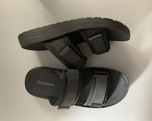 Load image into Gallery viewer, Sunnywoo slippers, men's flat sandals, suitable for men and women, black