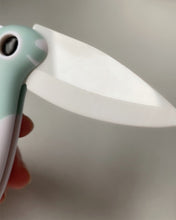 Load image into Gallery viewer, Douzoni knife, ceramic peeling knife, pocket knife folding knife, super sharp blade only 2.3 inches, fruit peeling and vegetable cutting, easy to carry