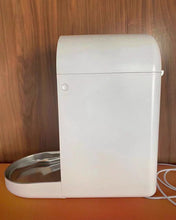 Load image into Gallery viewer, MEREN- Automatic Pet Feeder, Meal Timing, Dry Food Meal Portion Size Control,Included Desiccant Bag, Small Medium Pets