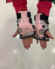 Load image into Gallery viewer, FILMINT sports wrist protector, adjustable sports wrist, support belt wrist protector padded hand protector, suitable for snowboarding, skateboarding and skating, 1 pair of wrist protectors