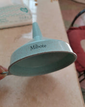 Load image into Gallery viewer, Mibote funnel, plastic economical and practical funnel, 8 ounces capacity, for kitchen use