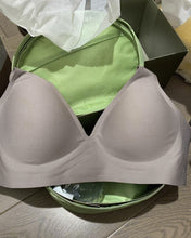 Load image into Gallery viewer, AXIBAQAQ Smoothing Shapewear Bra, with Front-to-Back Smoothing