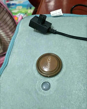 Load image into Gallery viewer, AlierGo rechargeable hot water bottle, portable electric hot water bottle, with plush cover for menstrual cramps or muscle aches and backaches