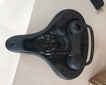 Load image into Gallery viewer, Pucluex bicycle saddle cover, sports bicycle seat cover, gel padded bicycle seat cushion, hollow design men’s and women’s bicycle seat cushions, suitable for sports, mountain, road, stationary rotating bicycles