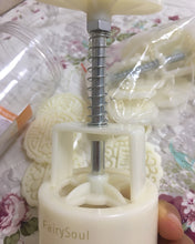 Load image into Gallery viewer, FairySoul pastry mold, non-stick silicone used to make cup cakes/eggs/chocolate/puddings, etc., with 4 different models