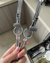Load image into Gallery viewer, BQKOZFIN Garlic Press Mincer - Stainless Steel Garlic Crusher