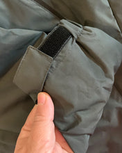 Load image into Gallery viewer, DZHXSQX Men's Lightweight Windbreaker Water Resistant