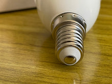 Load image into Gallery viewer, Seilisy Light Bulb 6.5 Watts Warm White Light 2700K, 60 Watts Globe Light Bulb Equivalent