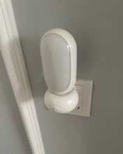 Load image into Gallery viewer, Yardreeze Simple Plug-in Remote Control Led Night Light- for Home and Kids Children’s Adults Bedroom