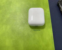 Load image into Gallery viewer, FULIYE.GZ wireless charging mouse pad, mouse pad wireless charger, QI 2.0 wireless mouse pad suitable for Samsung Galaxy S10/S9/S8 Plus S7 Note 9/8, iPhone Xs Max/XR/X/XS/8/8 Plus