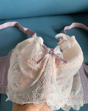 Load image into Gallery viewer, Yisica underwear, women's full face padded, bra, floral lace, underwire bra, soft cup