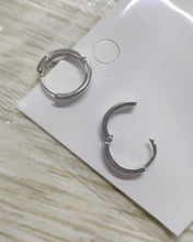 Load image into Gallery viewer, Seafox earrings,Sterling Silver Post Pave Cubic Zirconia  Hoop Earrings for Women