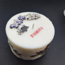 Load image into Gallery viewer, FAMOTY scented candle,Soy Candle for Bathroom Relaxing, Birthday Gifts for Women, Candle Gifts for Women