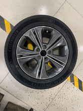 Load image into Gallery viewer, Baian Land vehicle tyres for travel and other spare tyres