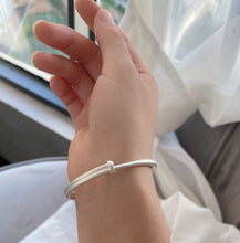 Load image into Gallery viewer, Bieaoti Slapband bracelets,Fashion Women Jewelry Solid 925 Bracelet Gift, Silver