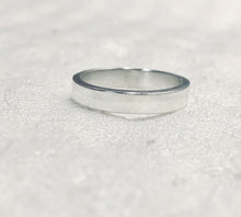 Load image into Gallery viewer, CMHIUANG Ring, Sterling Silver Ring High Polished Dome Waterproof and Comfortable