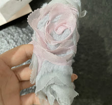 Load image into Gallery viewer, GUOXUEKM headband headband, ladies casual fashion elastic crescent headband, woven rose headband