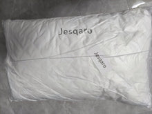 Load image into Gallery viewer, Jesqaro pillow, soft, supportive and non-allergic pillow