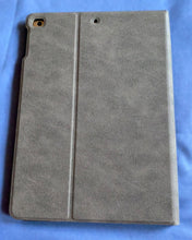 Load image into Gallery viewer, LEEDADA tablet protective cover, suede clamshell case, iPad 10.2 protective case 2020 iPad 8th generation / 2019 iPad 7th generation protective case, suitable for iPad 10.2 inch hard back shell protection smart cover