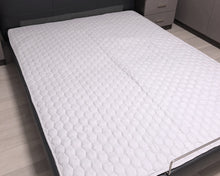Load image into Gallery viewer, Lukkse high-quality soft mattress, honeycomb cotton pad, breathable,