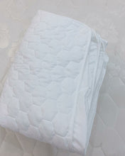 Load image into Gallery viewer, Lukkse high-quality soft mattress, honeycomb cotton pad, breathable,