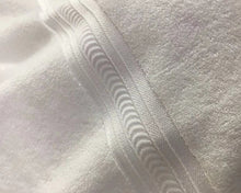 Load image into Gallery viewer, Mafugg bath towel, white 100% cotton towel, soft absorbent, high quality, bath towel