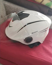 Load image into Gallery viewer, Moolyca sports helmet, skateboard helmet, cycling sports helmet impact resistance