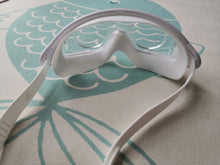Load image into Gallery viewer, WO-WE Swimming goggles,no leaking anti fog UV protection