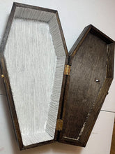 Load image into Gallery viewer, WRENDEFULL Pet caskets, ashes box is used to commemorate small animals