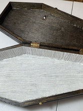 Load image into Gallery viewer, WRENDEFULL Pet caskets, ashes box is used to commemorate small animals