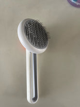 Load image into Gallery viewer, catiorz Pet brush,Self-Cleaning Brush Comb Pet Cat Dog Grooming Long Short Hair