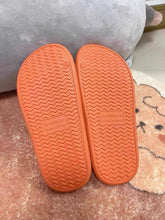 Load image into Gallery viewer, HHOUHHUA Slippers, non slip, quick drying, suitable for daily household use
