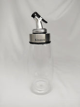 Load image into Gallery viewer, Kitceoro Oil bottle, glass dispenser bottle, sturdy and reliable, easy to clean
