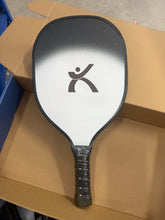 Load image into Gallery viewer, Cricket racket, sturdy and durable

