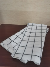 Load image into Gallery viewer, Lucomery Tablecloths, washable, wrinkle resistant, high-quality polyester fabric
