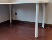 Load image into Gallery viewer, OLOEY  Dining tables，Rectangular solid wood small space kitchen dining table
