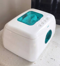 Load image into Gallery viewer, Camic-Heated dispensing unit for tissues, towelettes, wipes, cloths and pads
