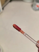 Load image into Gallery viewer, LISM-Cosmetics Lipstick，iquid lipstick and non stick lip gloss - gluten free
