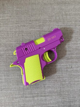 Load image into Gallery viewer, ZF-MO Toy guns, children&#39;s gift, game, cool toy pistol
