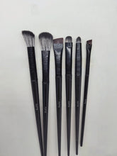 Load image into Gallery viewer, Buytta Make-up brushes,for Application Loose Pigment Highlighter or Blush
