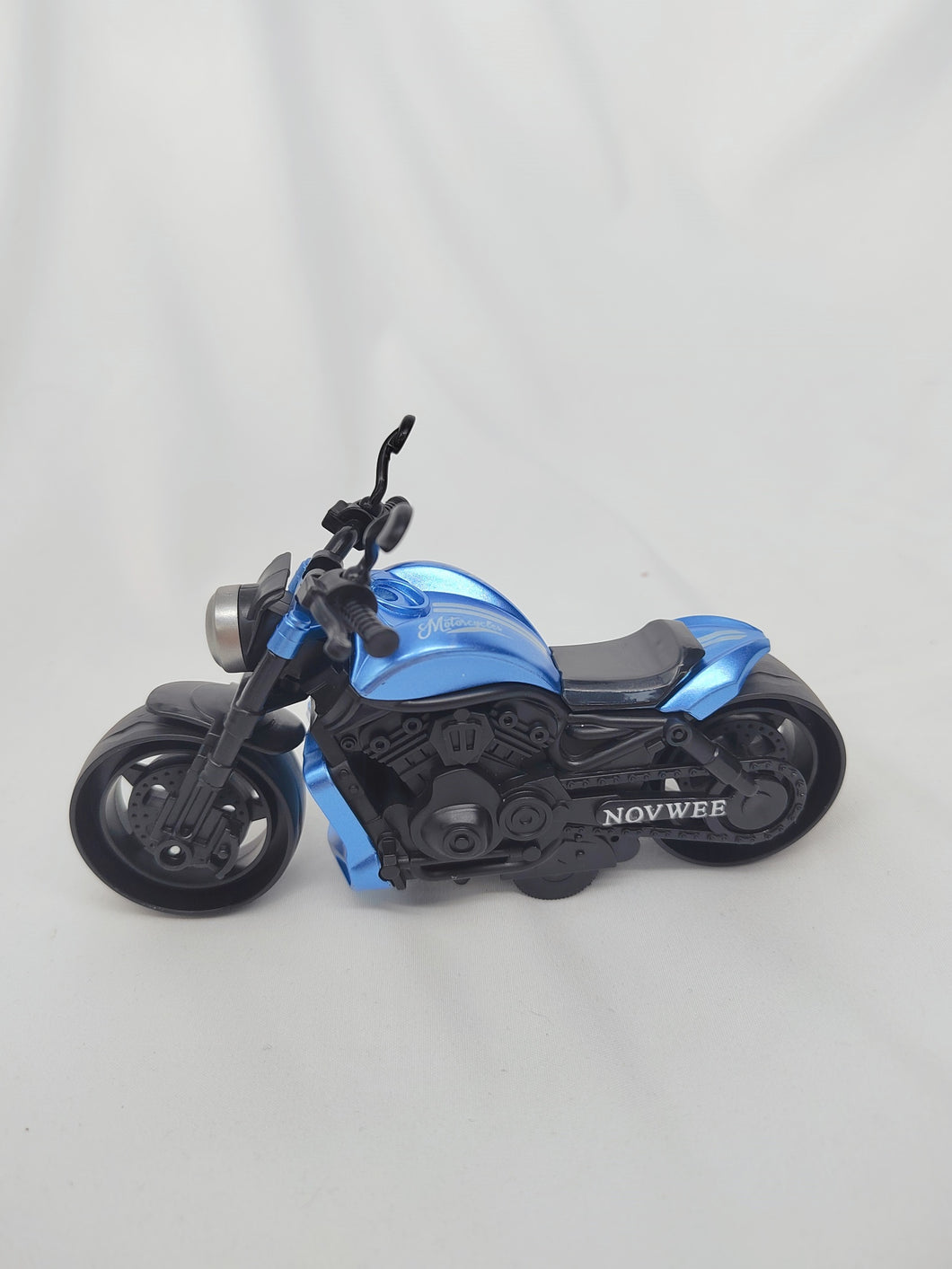 NOVWEE Toy models, die-casting motorcycle, very suitable for collection