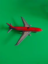 Load image into Gallery viewer, MEW4 Toy aircraft,Die cast airplane toys, airplane models
